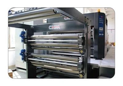 Was ist der Grund, warum die Papierrollenschneidemaschine Papier sauber und m...